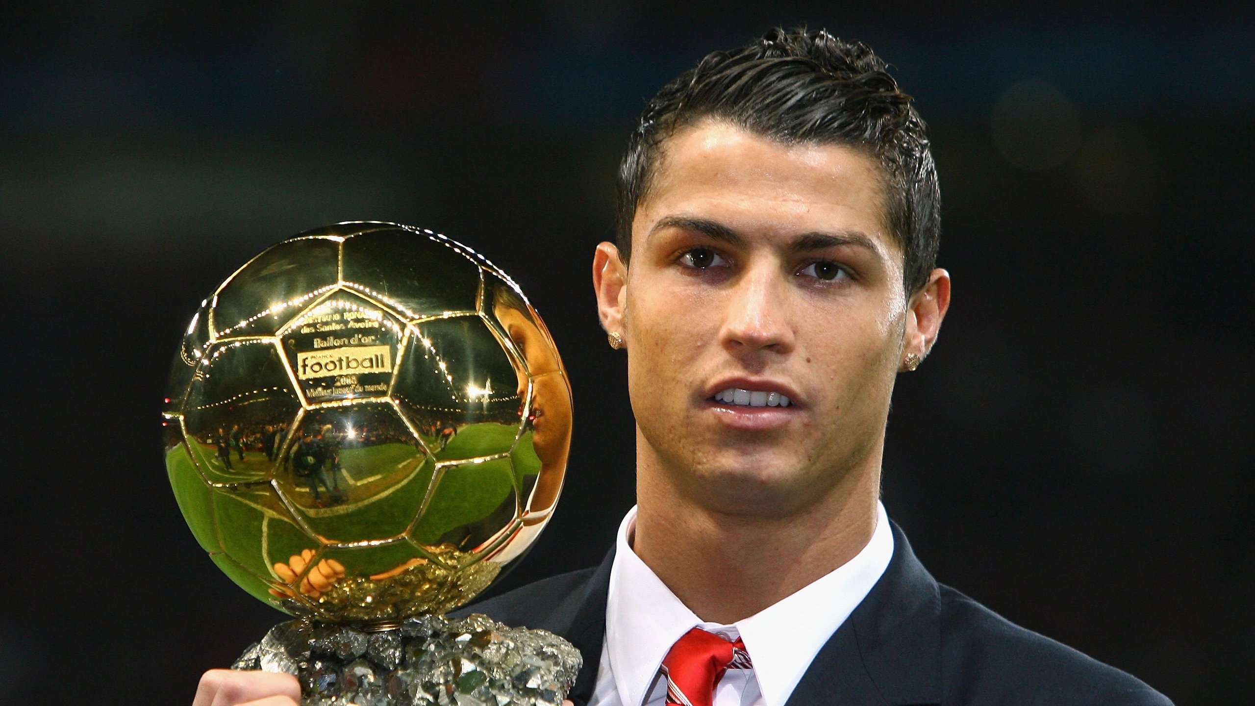 沙漠玫瑰与潘帕斯风暴,当本泽马的惊艳化为沙特的火力压制