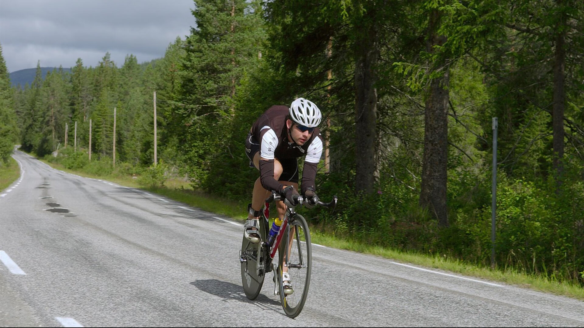 开云官方app入口-哈弗茨领衔日耳曼战车，比利时战术完胜哥伦比亚